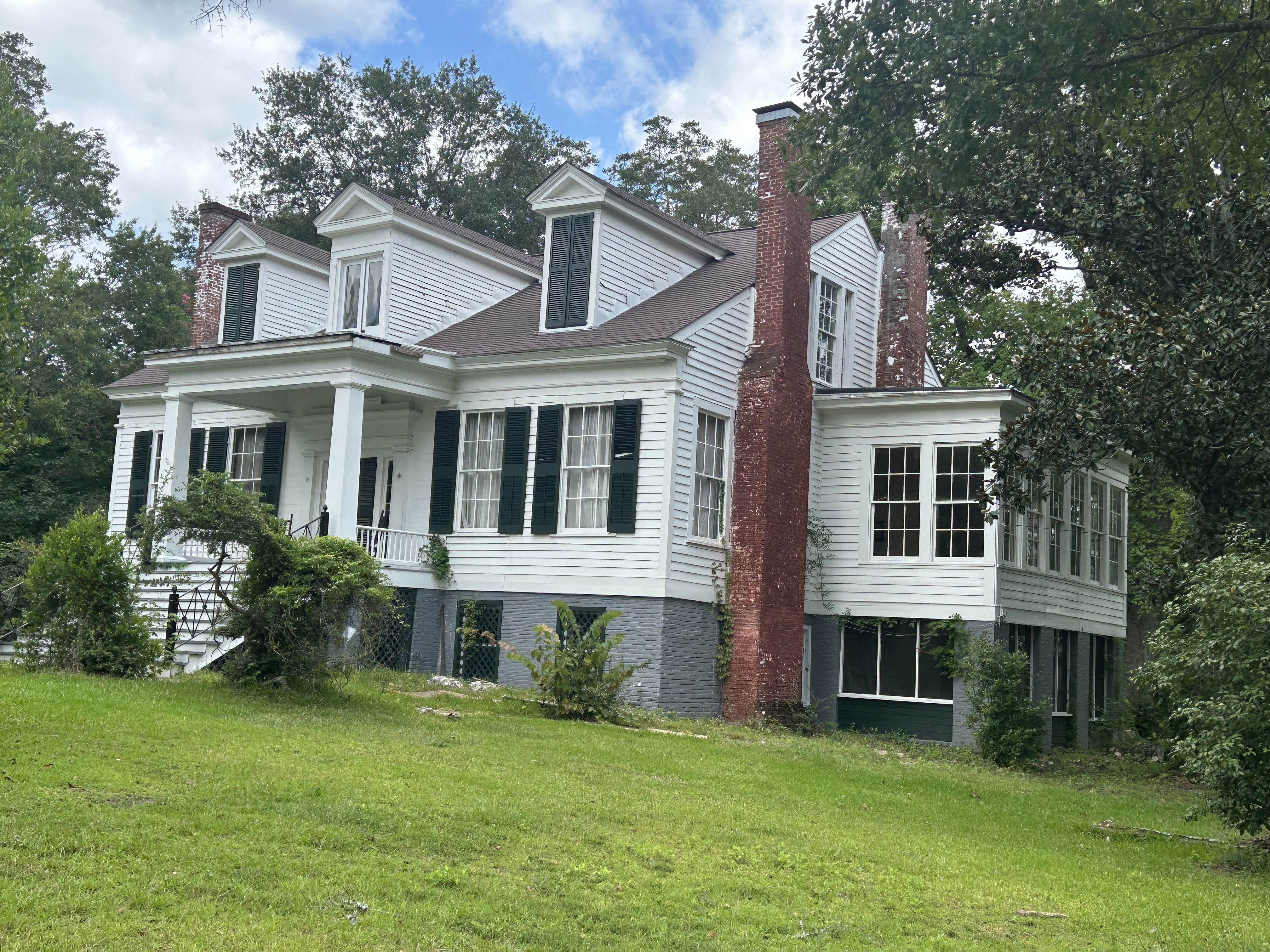 Photo of the front of the house