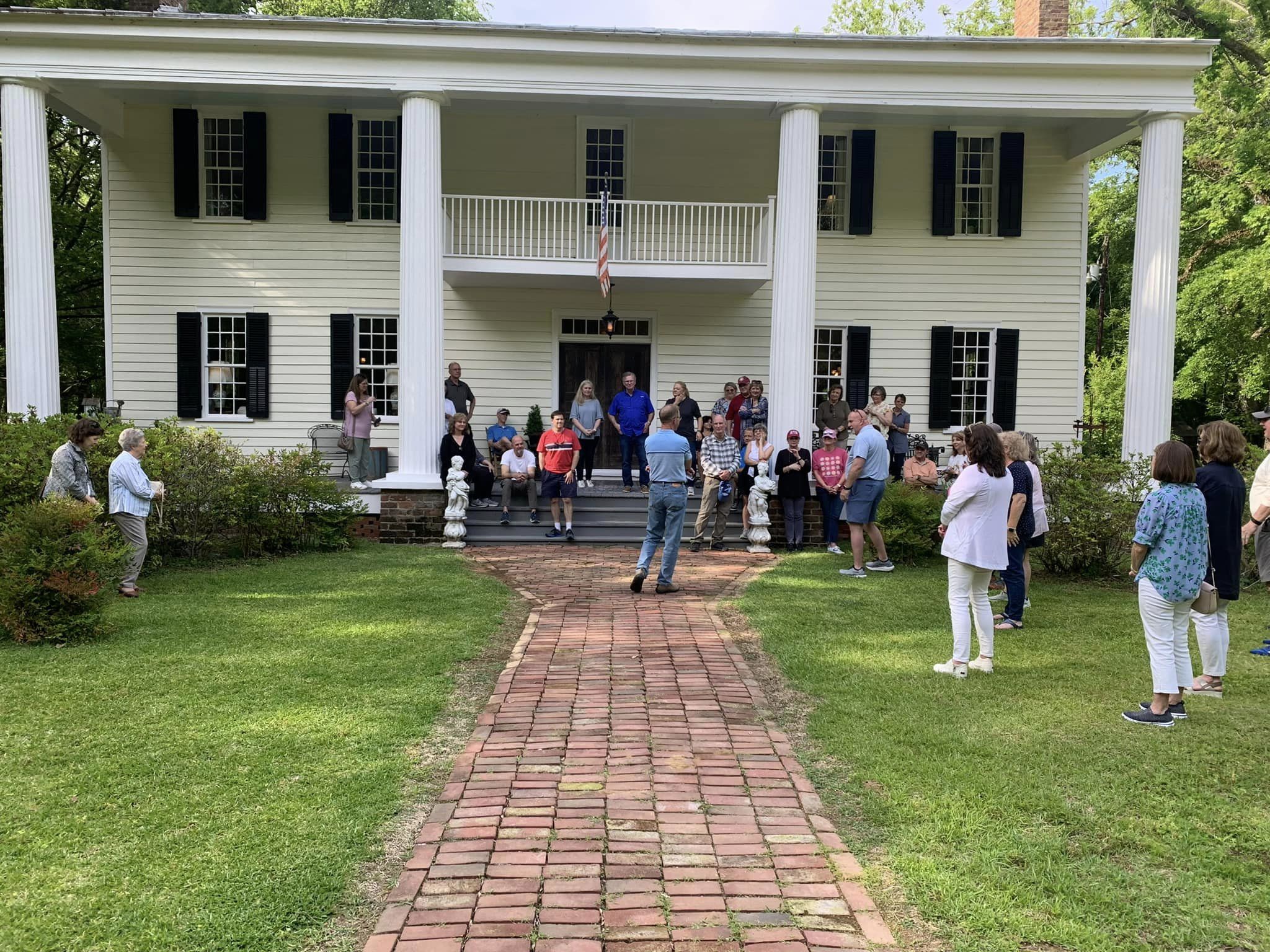 Tour Group at the Glenville House